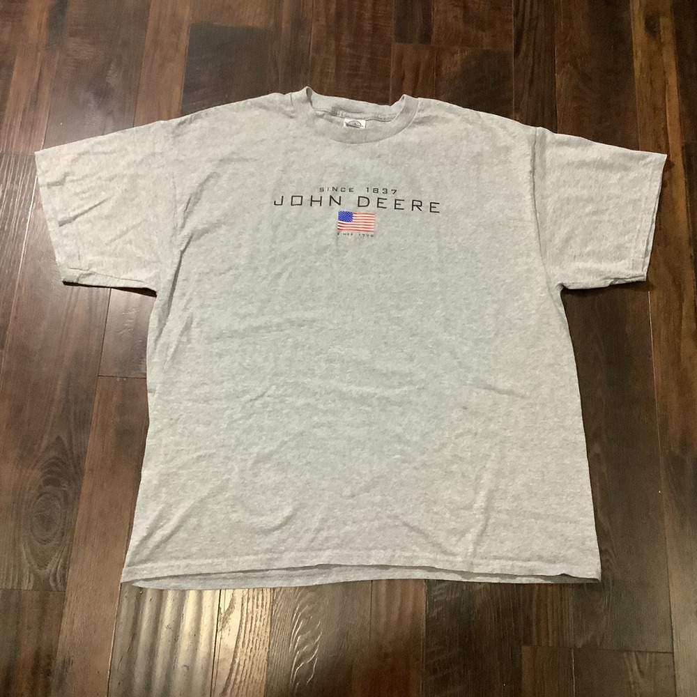 John Deere T Shirt Mens XL Gray American Flag Graphic Short Sleeve Delta Tee